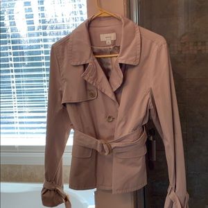 Khaki lightweight jacket.